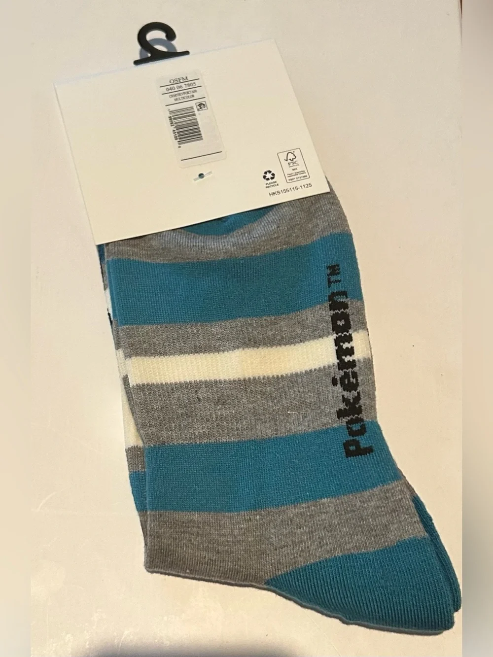 POKEMON Snorlax Bioworld Crew Socks Blue Striped Men’s 6.5-12.5 NWT